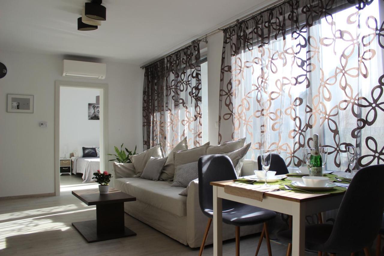 Leo Apartment Free Parking - Augusta Bratislava Dış mekan fotoğraf