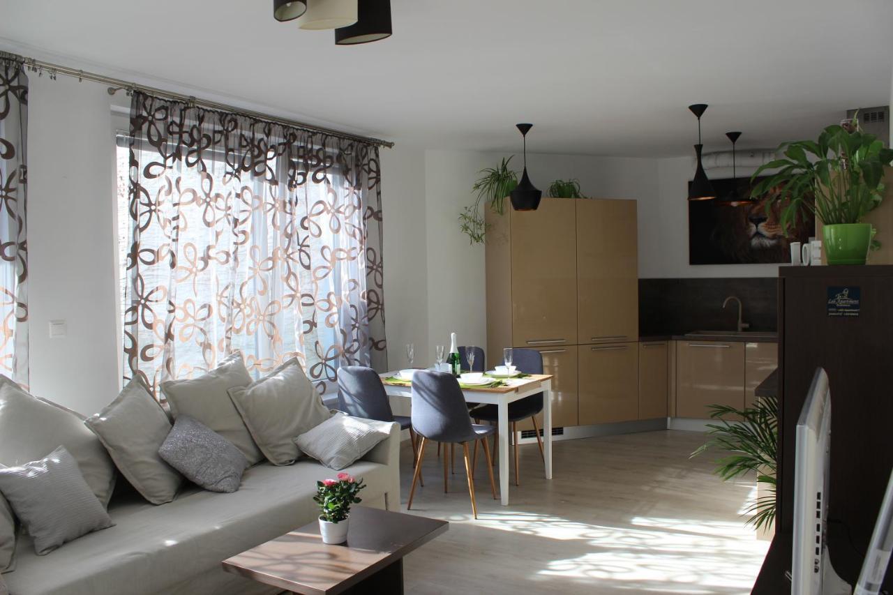 Leo Apartment Free Parking - Augusta Bratislava Dış mekan fotoğraf