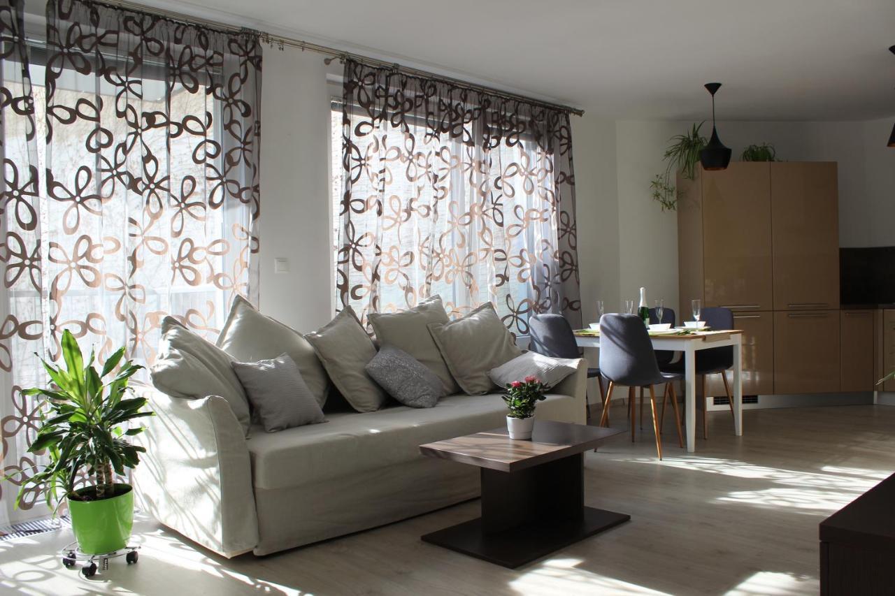 Leo Apartment Free Parking - Augusta Bratislava Dış mekan fotoğraf