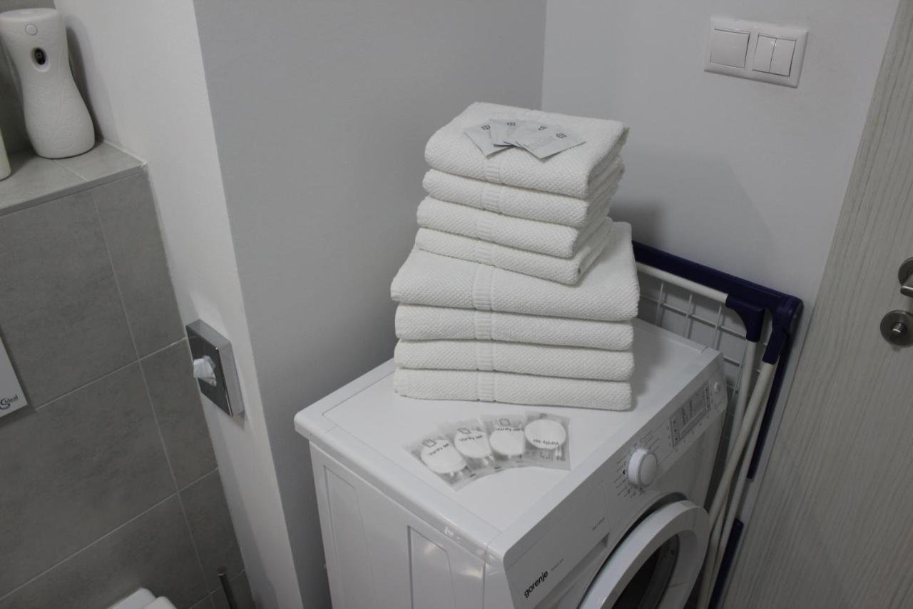 Leo Apartment Free Parking - Augusta Bratislava Dış mekan fotoğraf