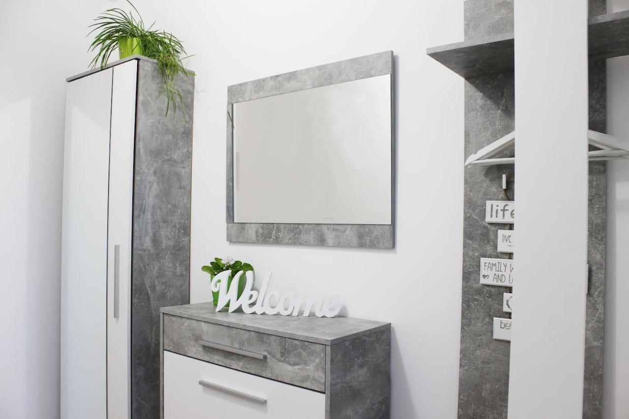 Leo Apartment Free Parking - Augusta Bratislava Dış mekan fotoğraf